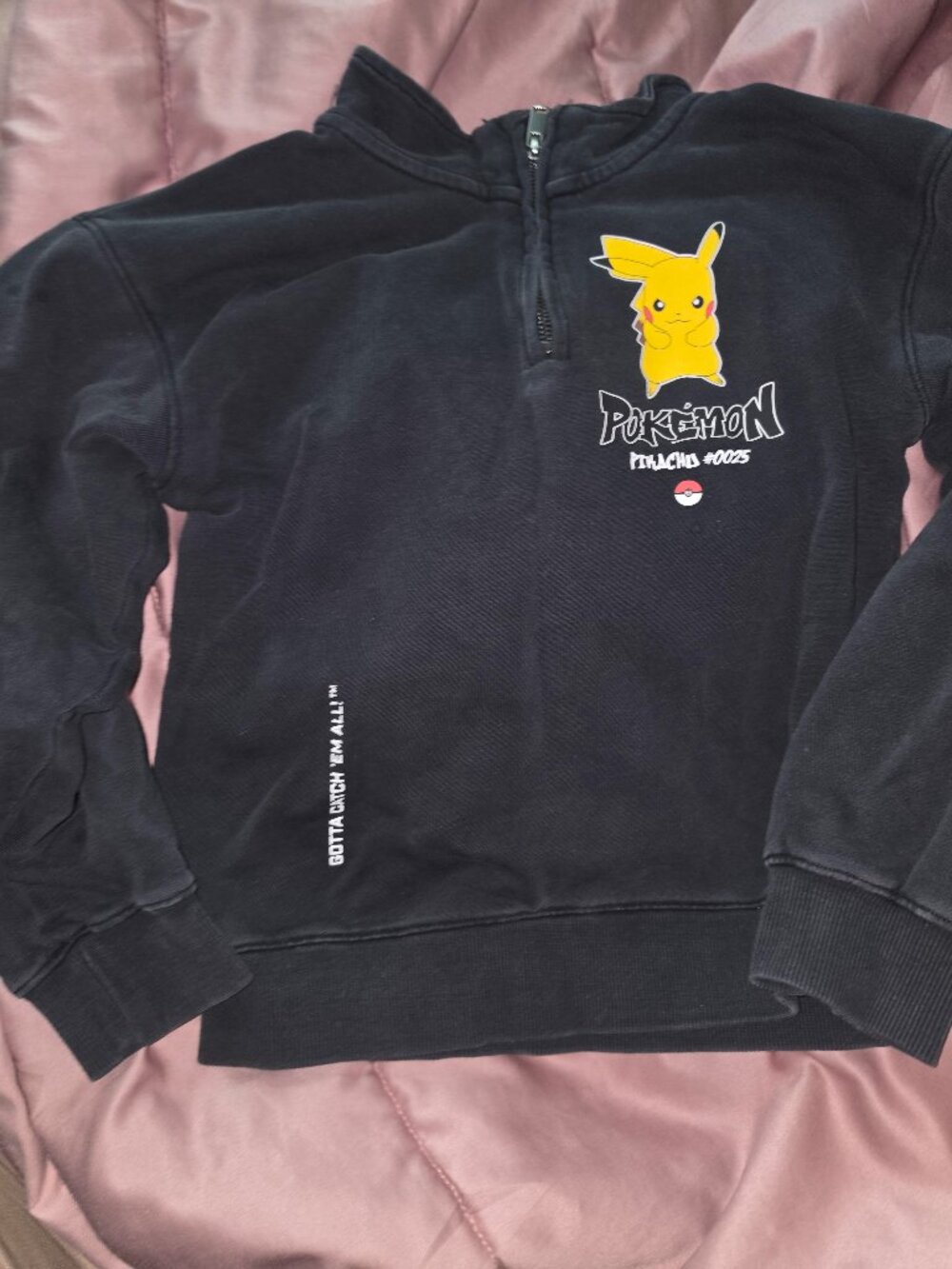 H&M Pokémon Pikachu/ Dragon Ball z Sweatshirt jeans lot